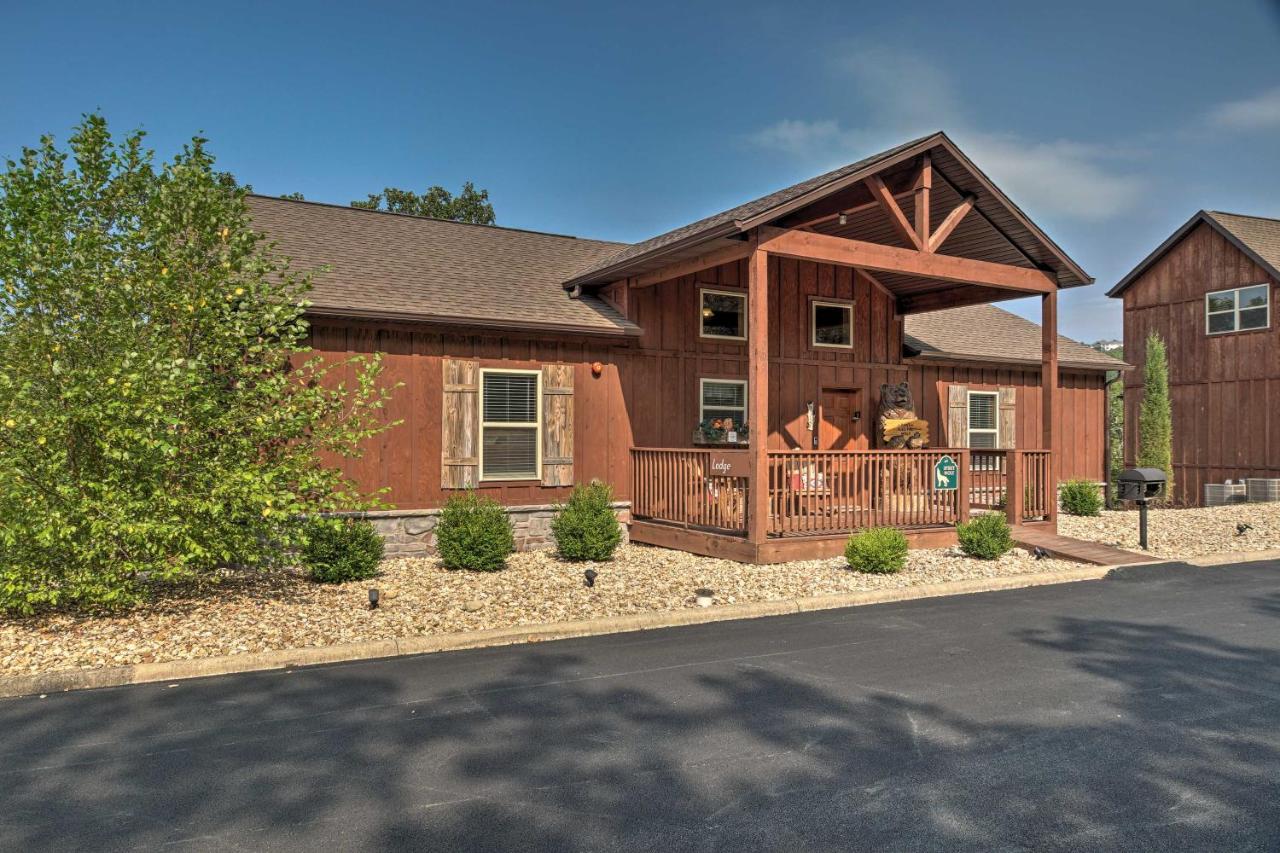Branson West Cabin With Pool Access And Golfing Eksteriør bilde
