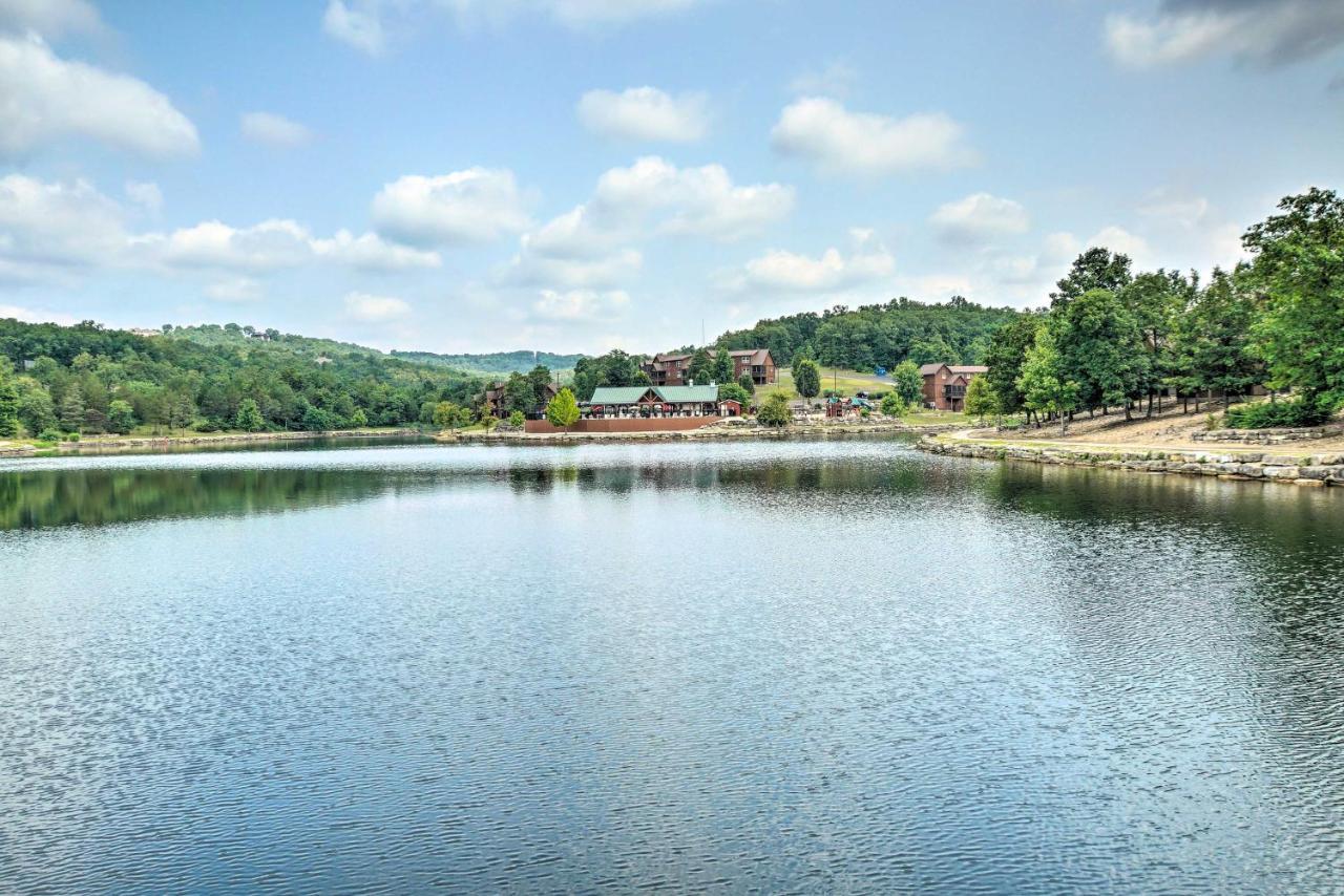 Branson West Cabin With Pool Access And Golfing Eksteriør bilde